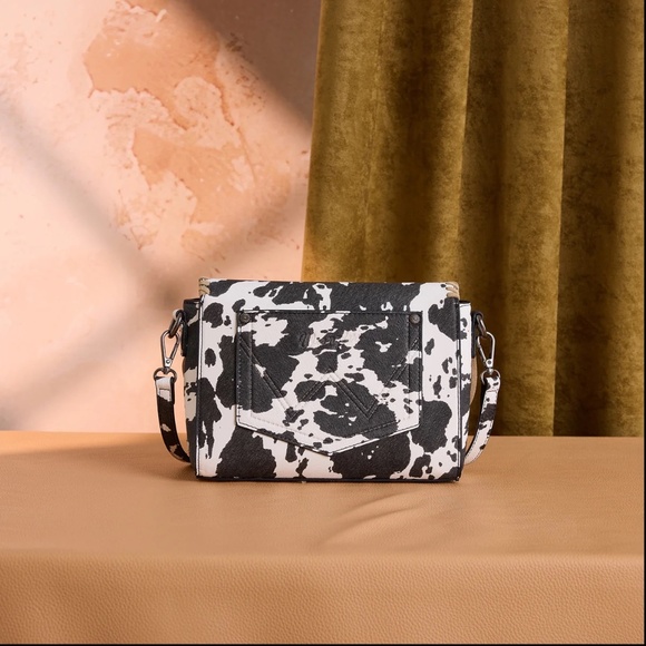 Wrangler Cow Print Fringe Crossbody Bag -Black - Picture 5 of 8